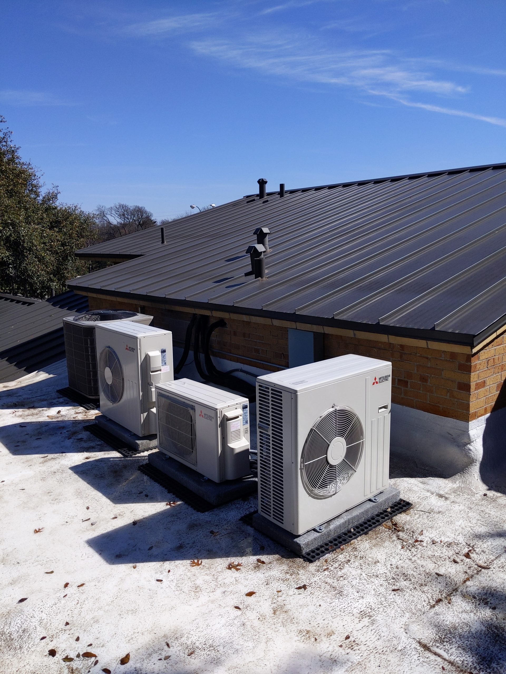 Mitsubishi unit on the roof